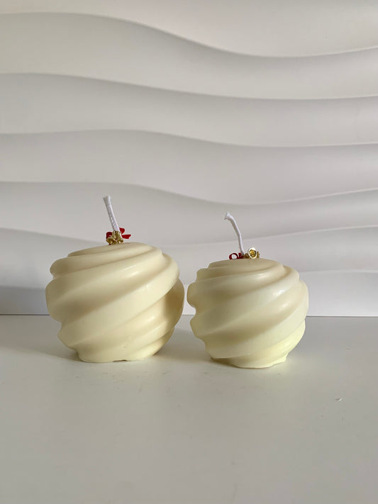 Vela artesanal decorativa de Navidad – Bolas Minimalistas